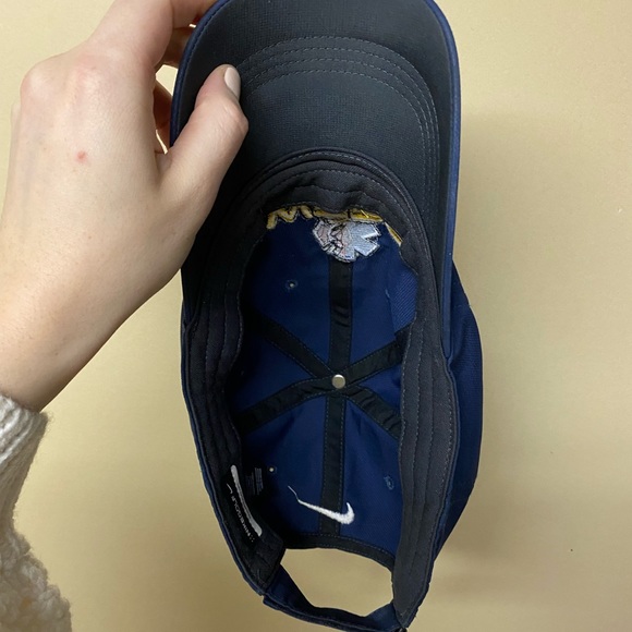 2/$20 ❤️- HAT | Nike WFPS half marathon hat - Picture 2 of 4